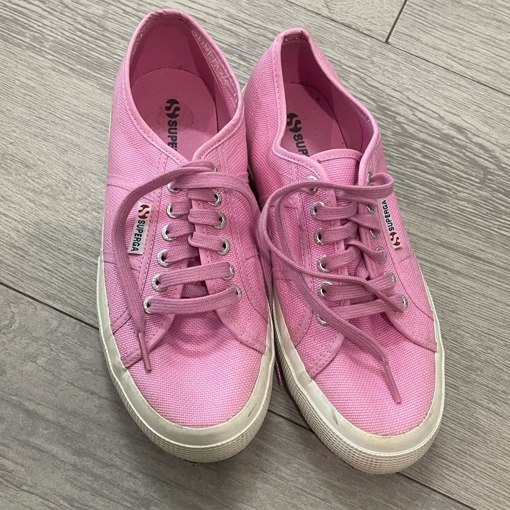 Pink supergas lightly worn size 40
